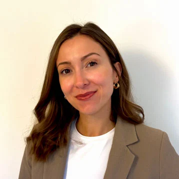 mari-headshot Marily De Alba Gonzalez, Fundraising + Partnerships